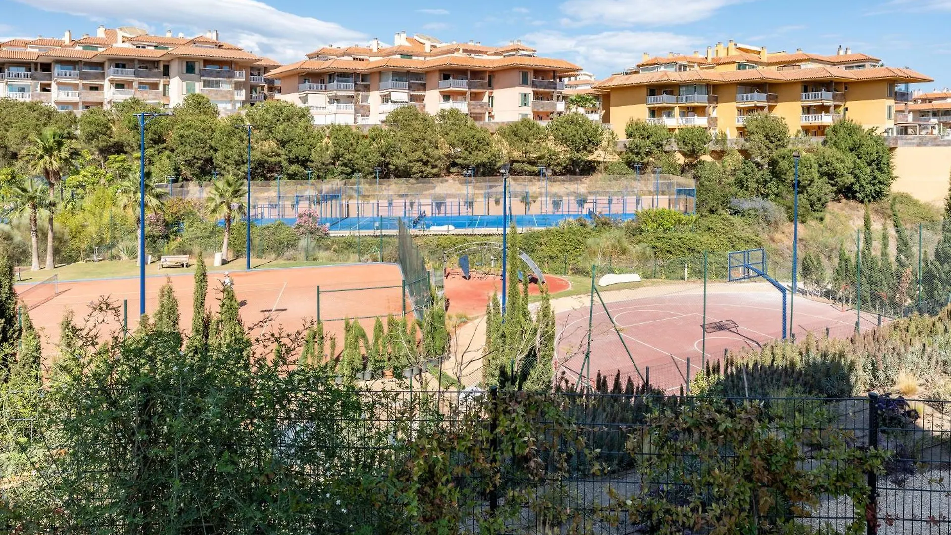Higueron West Pearl Apartment Fuengirola Spain